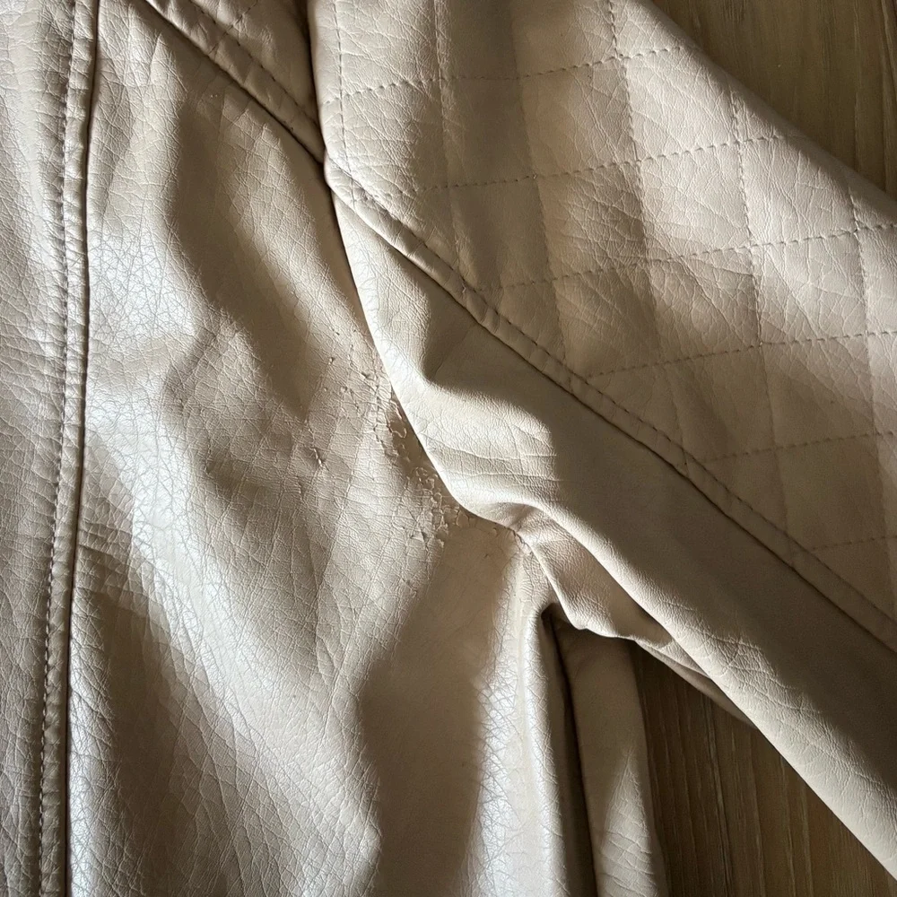 Y2K B Sweet Faux Leather Jacket Moto Beige Quilted Full Zip Womens L Rock N Roll - Picture 5 of 12